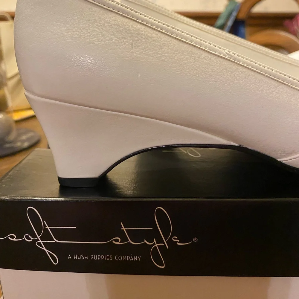 White Peep-Toe Heels by Anne Klein - Picture 5 of 8